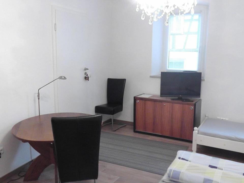 Cityzimmer Eltmann Exteriör bild